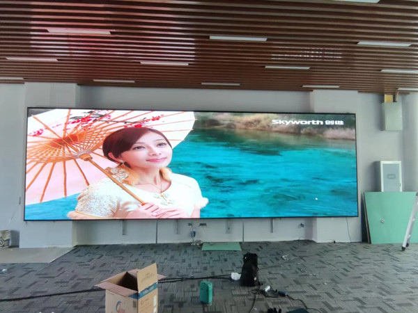 定兴P1.53led小间距屏安装案例